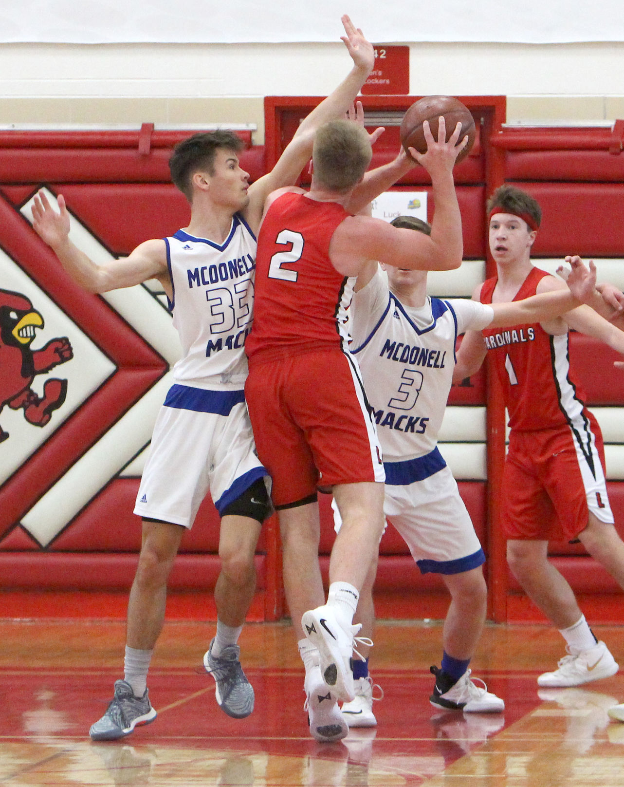 McDonell boys basketball vs Luck at Chi-Hi 3-9-19
